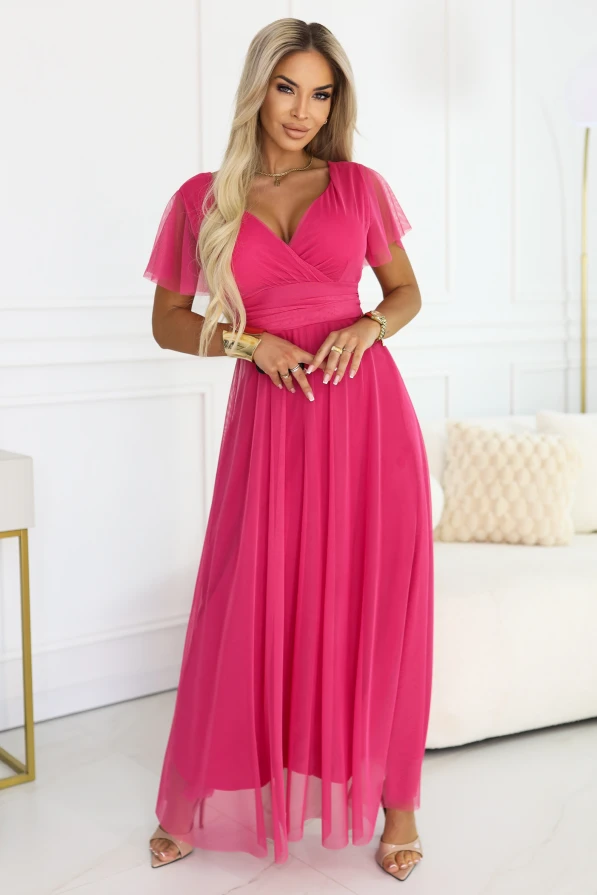 Himbeerfarbenes Maxi-Kleid mit Tüll, Wickel-V-Ausschnitt und luftigen Ärmelchen. Elegantes Kleid für Hochzeit, Kommunion und Feiern.
