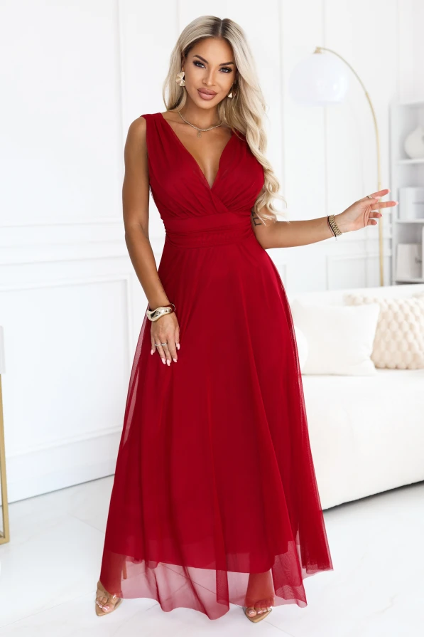 Langes Tüll-Abendkleid Numoco Basic in Hellbordeaux mit Wickelausschnitt und Taillenband