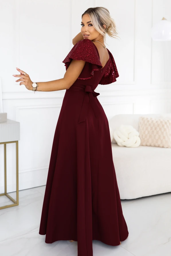 Bordeauxrotes langes Abendkleid Mirella Numoco mit Pailletten-Ärmeln, ausgestelltem Saum und betonter Taille